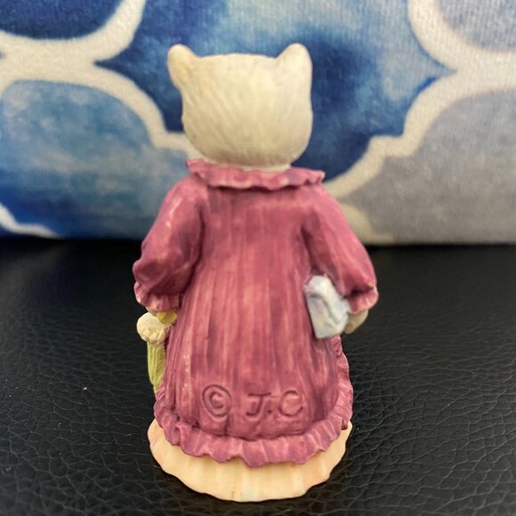 Vintage Miniature Figurine J.C. Girl Cat with Pink Coat & Umbrella - Picture 6 of 14